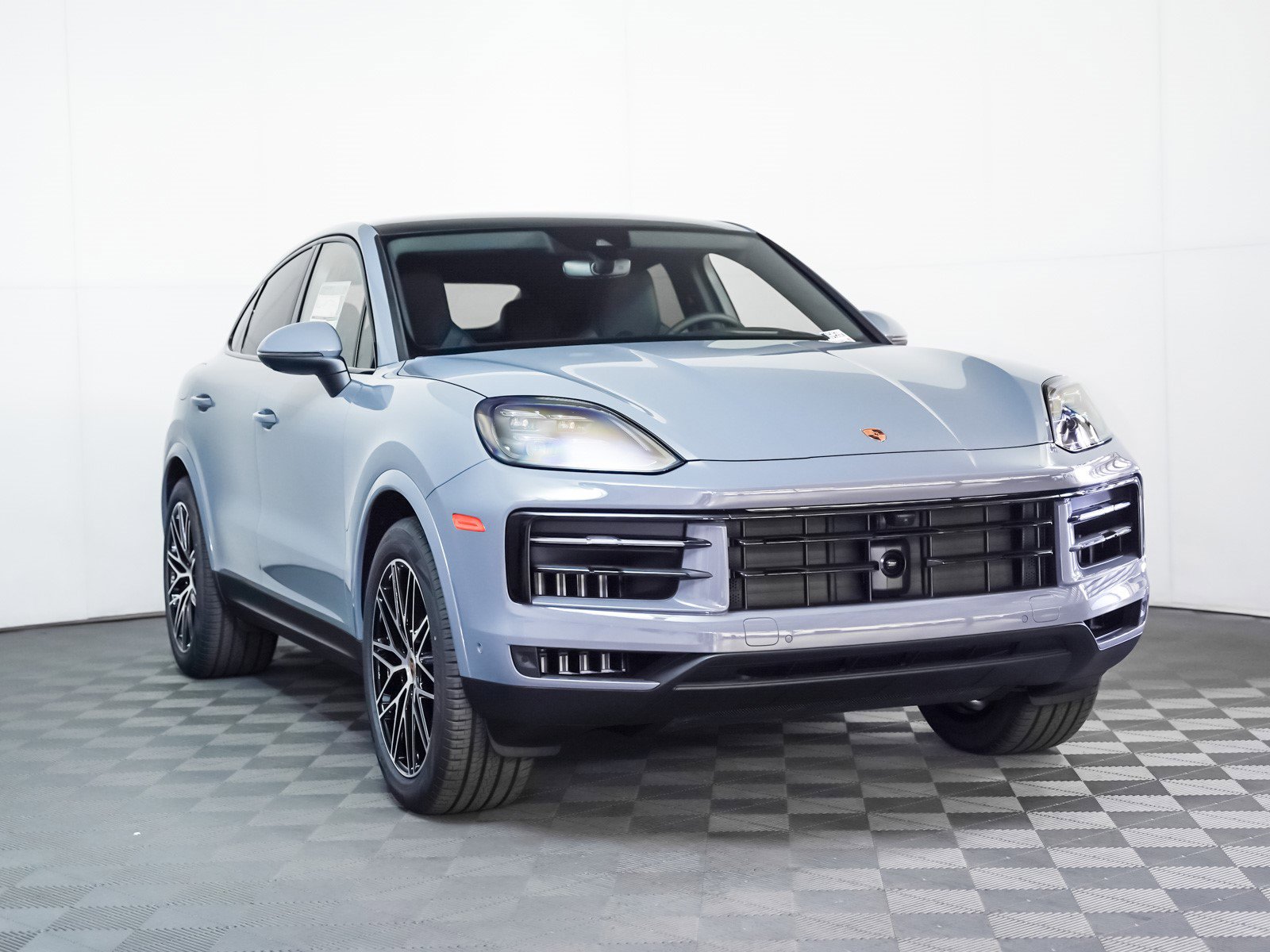 2025 Porsche Cayenne Coupe photo 8