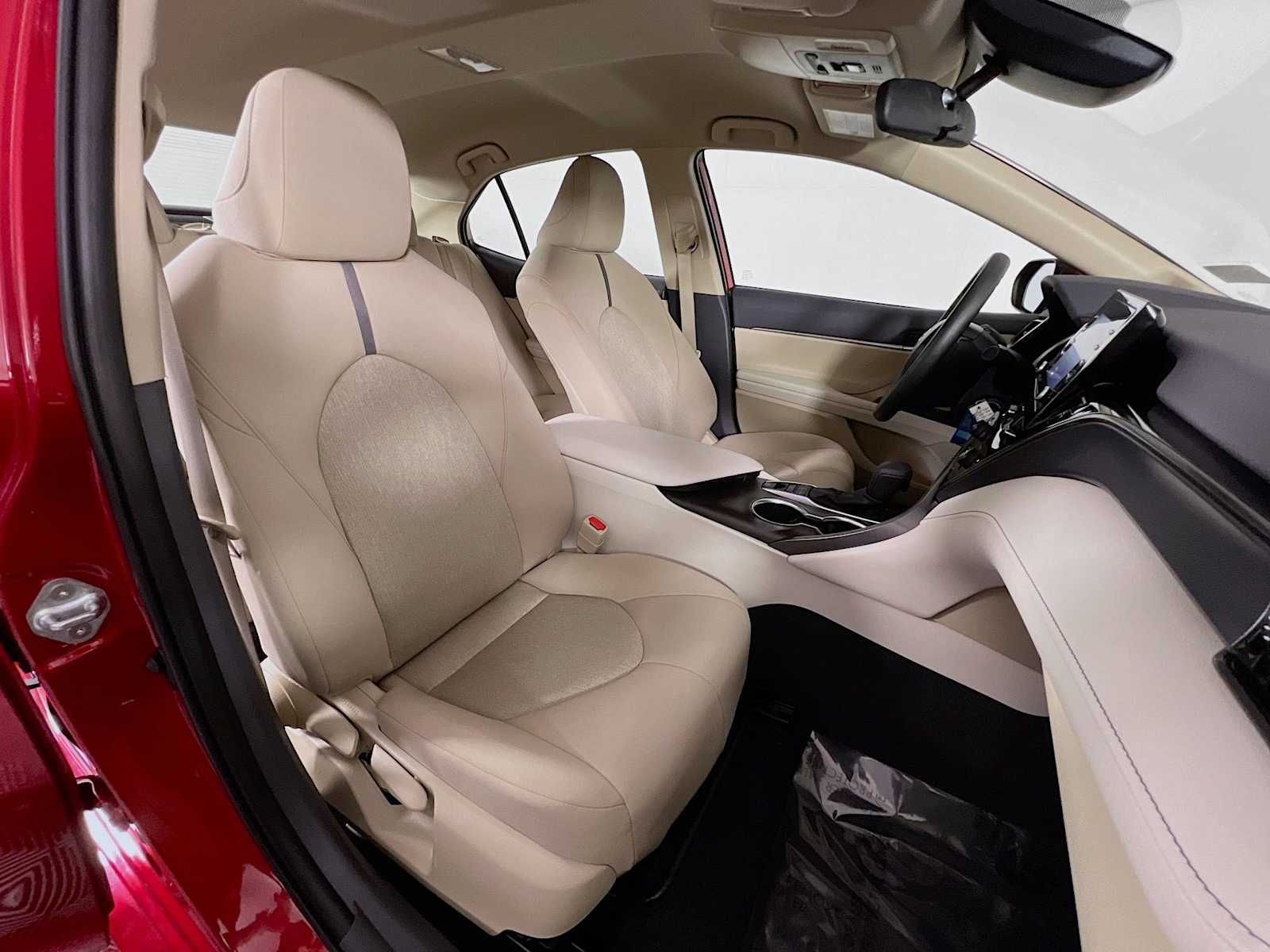 2023 Toyota Camry LE photo 24