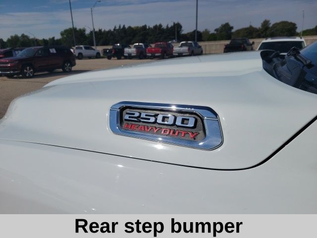 2023 Ram 2500 Big Horn photo 6
