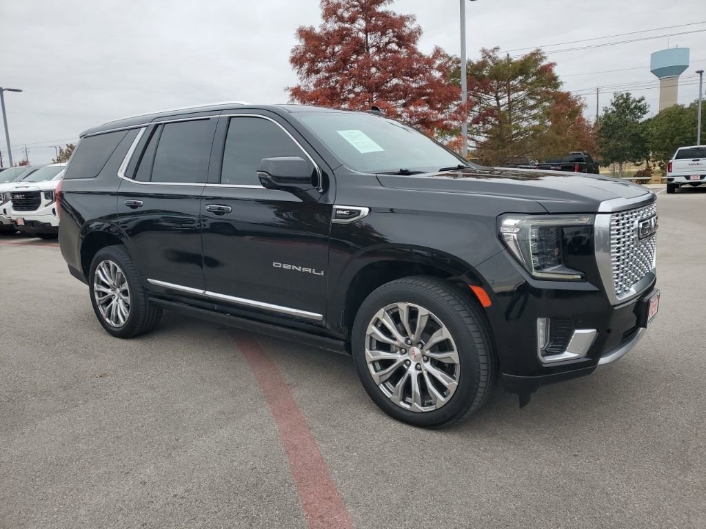 2021 GMC Yukon Denali's photo