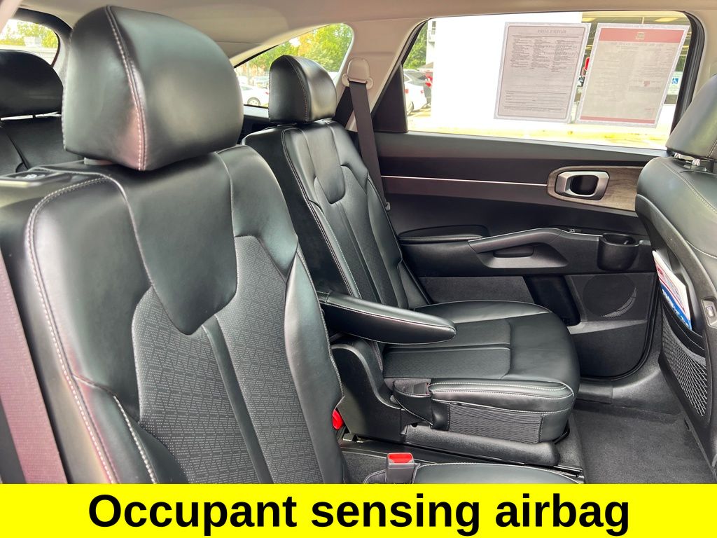 2021 Kia Sorento EX photo 24