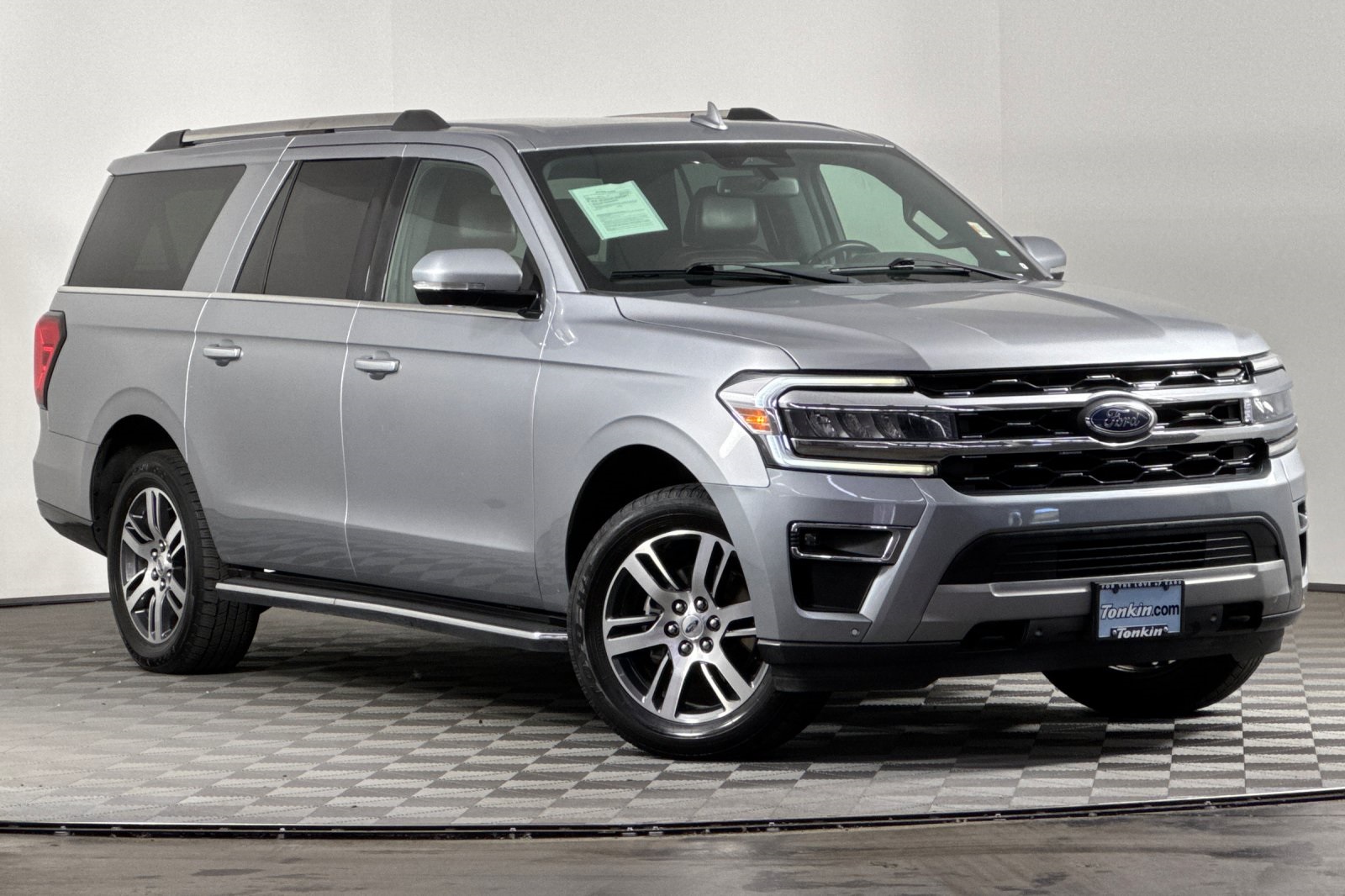 2022 Ford Expedition MAX Limited photo 2