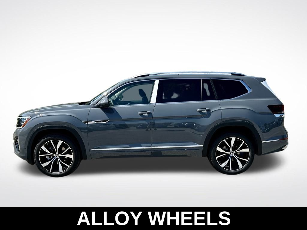 2025 Volkswagen Atlas SEL Premium R-Line photo 3