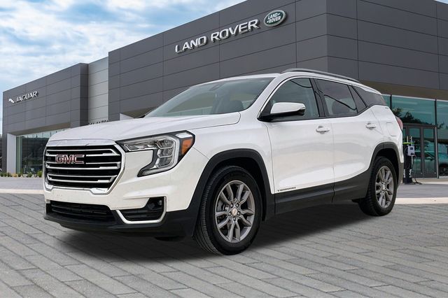 2024 GMC Terrain SLT's photo
