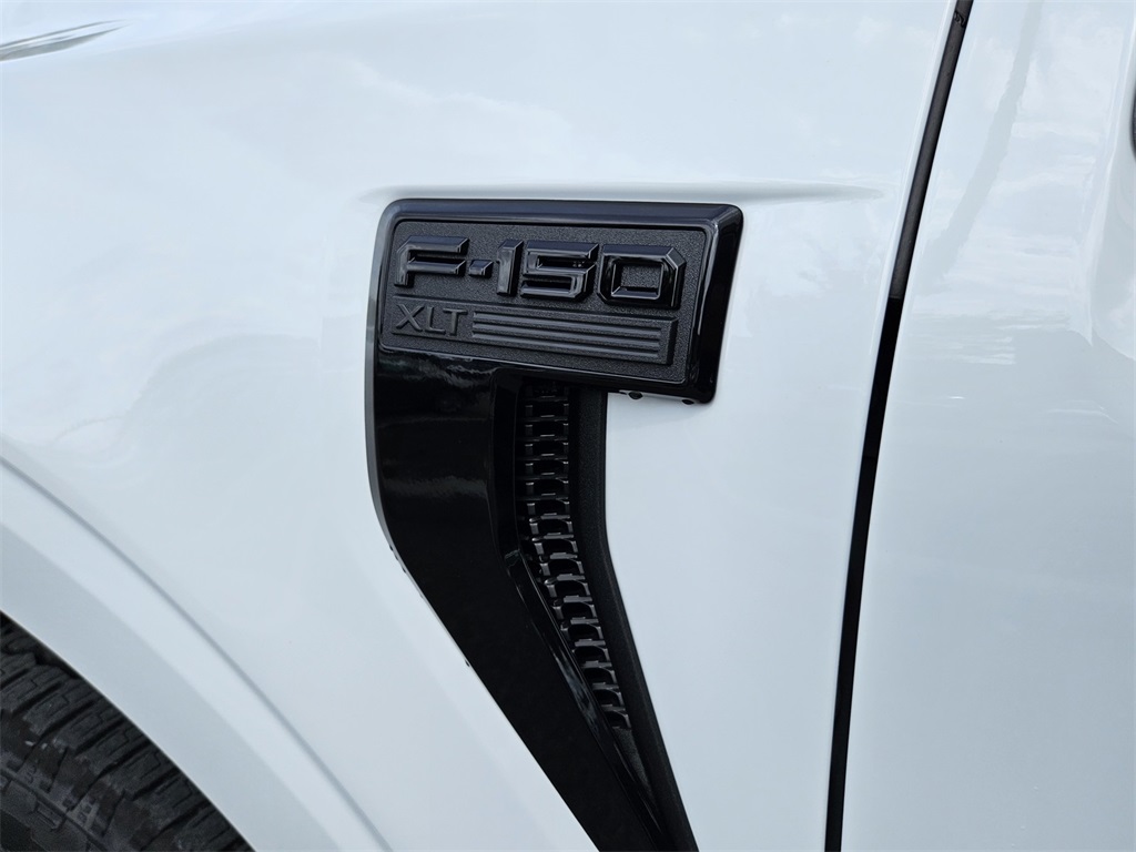 2025 Ford F-150 XLT photo 35