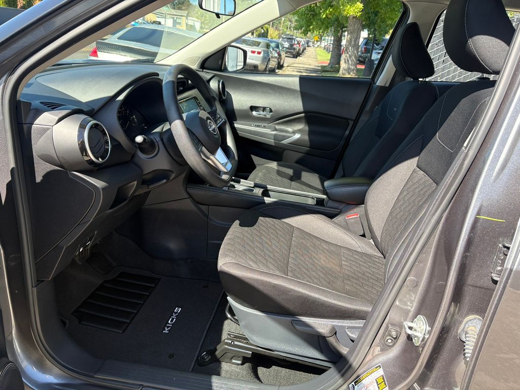 2024 Nissan Kicks SV photo 14