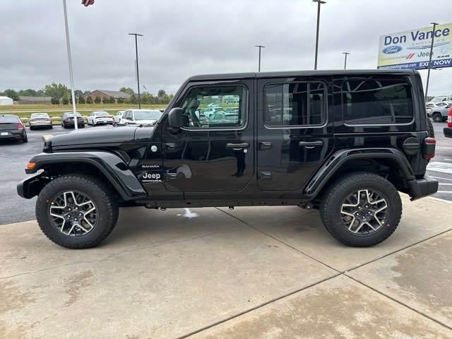 2024 Jeep Wrangler Sahara photo 2
