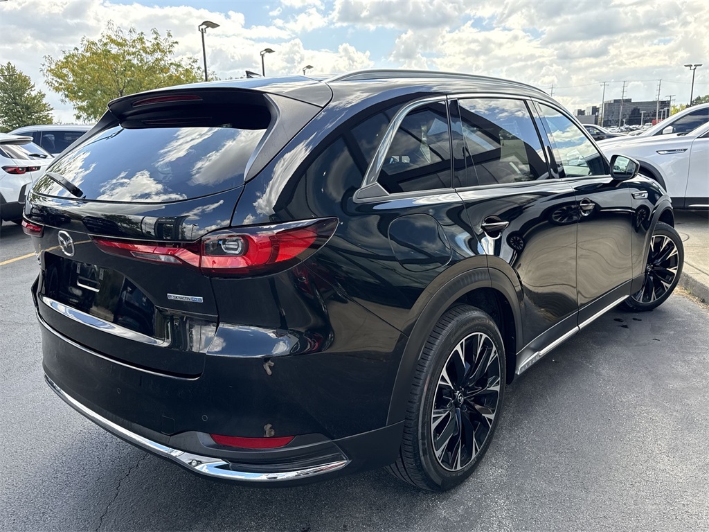 2024 Mazda CX-90 Plug-in Hybrid Premium photo 3