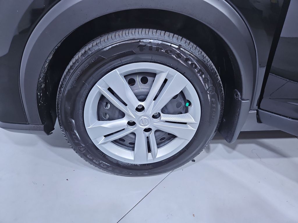 2024 Nissan Kicks S photo 23
