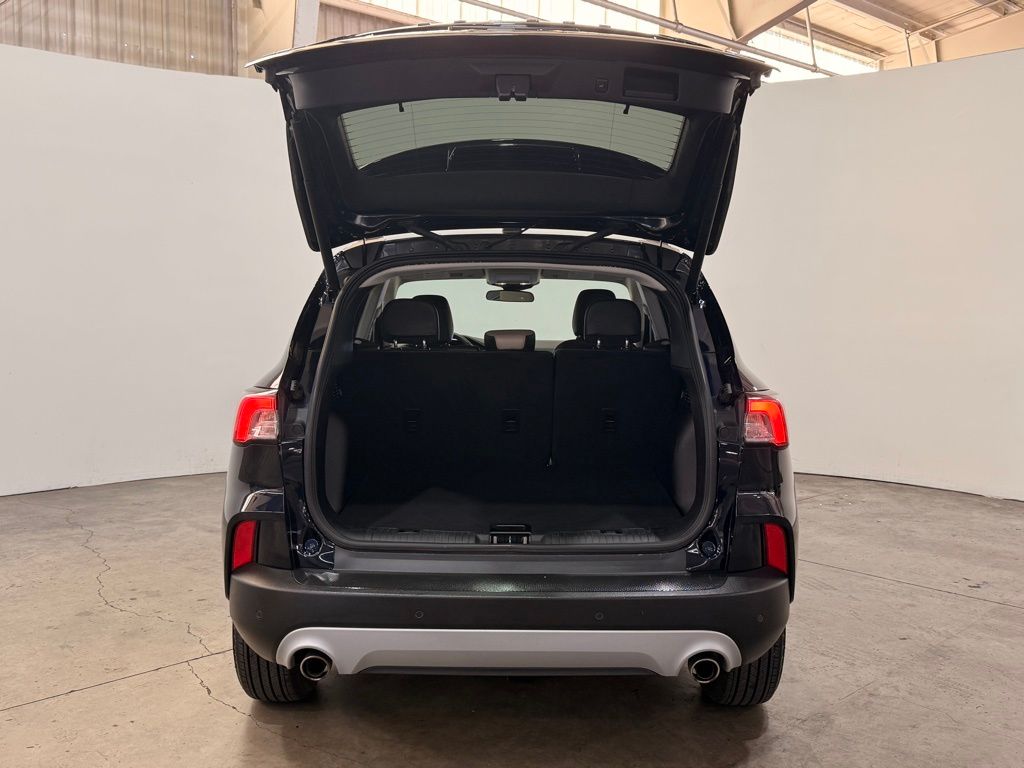 2021 Ford Escape Hybrid SEL photo 11