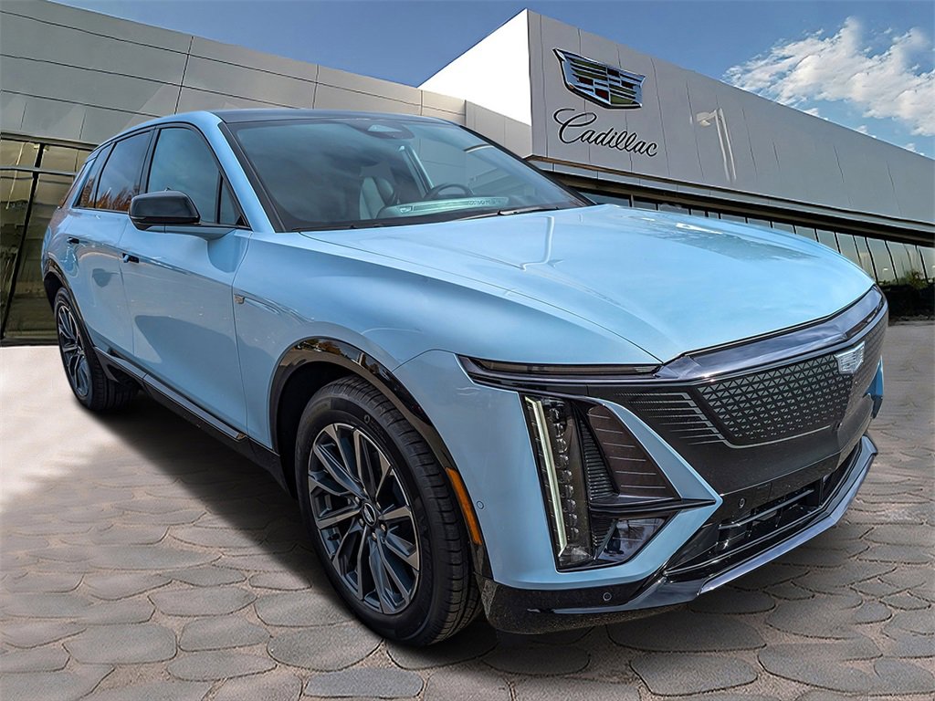 2026 Cadillac Lyriq Sport photo 3