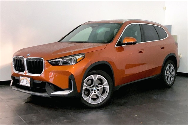2023 BMW X1 28i's photo