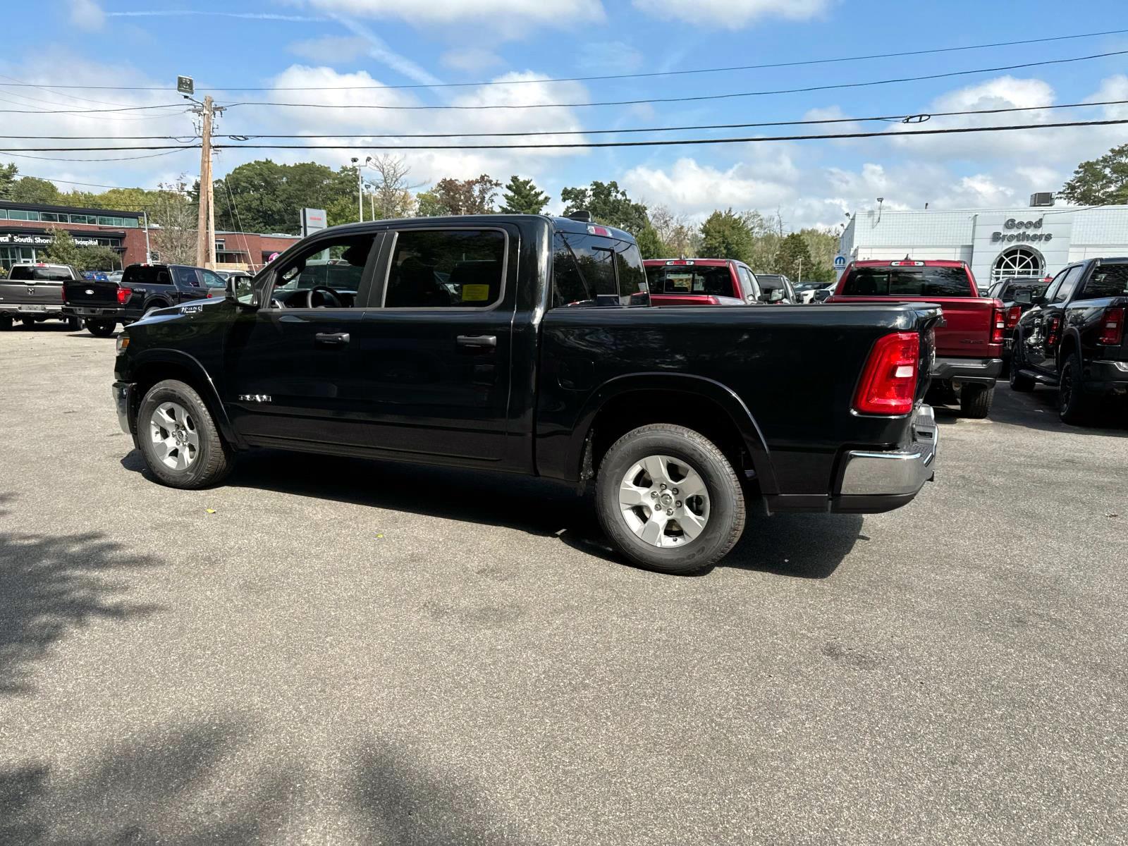 2025 Ram 1500 Big Horn photo 3