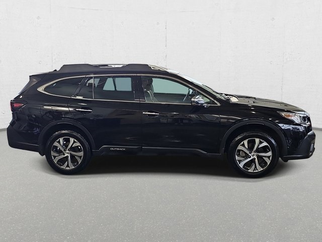 2022 Subaru Outback Touring XT photo 2