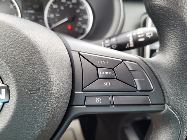 2025 Nissan Kicks Play S photo 18