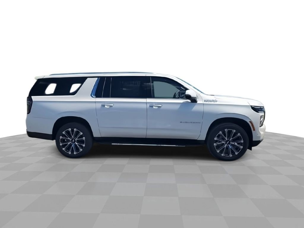 2025 Chevrolet Suburban High Country photo 9