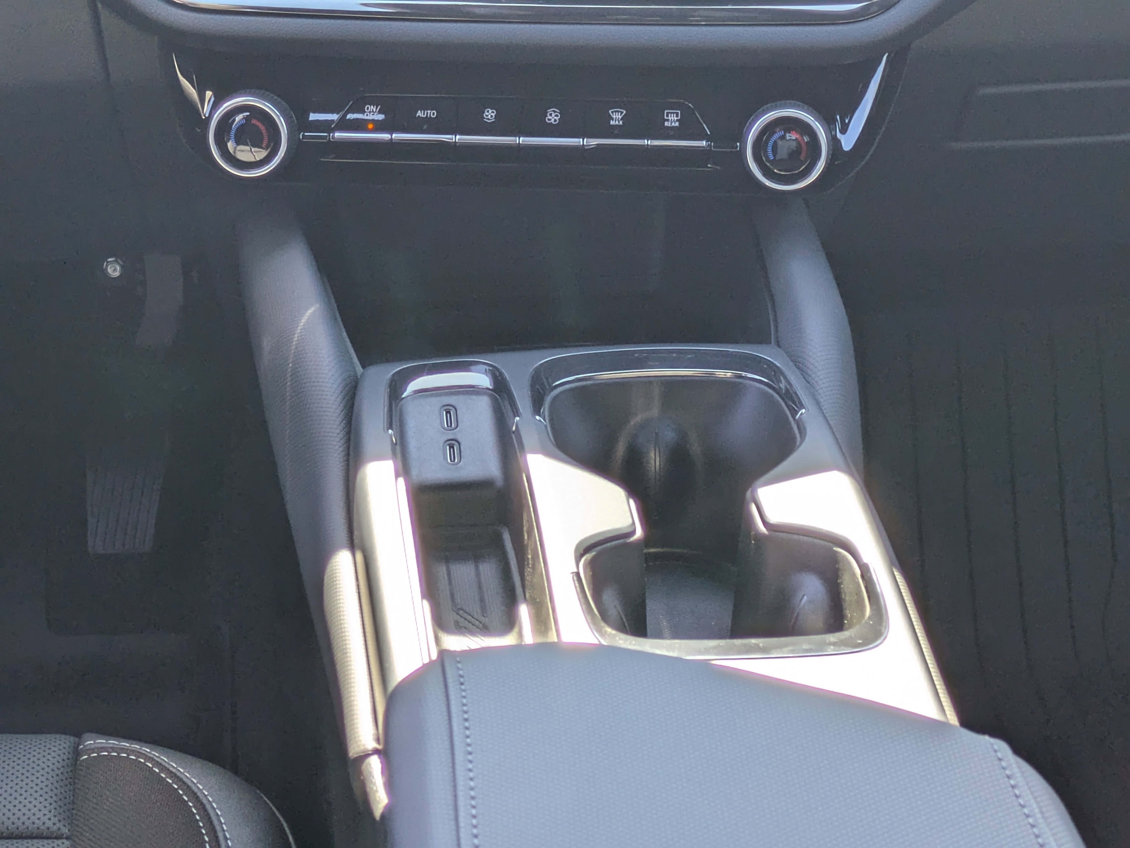 2026 Chevrolet Equinox EV 3RS photo 3