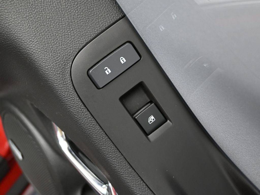 2015 Chevrolet Camaro 2SS photo 31