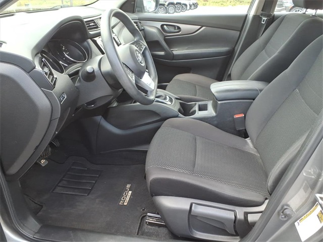 2020 Nissan Rogue Sport S photo 10