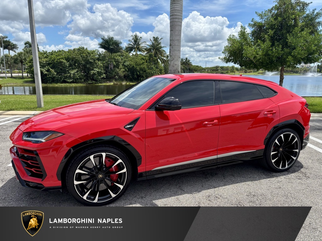 2021 Lamborghini Urus Base