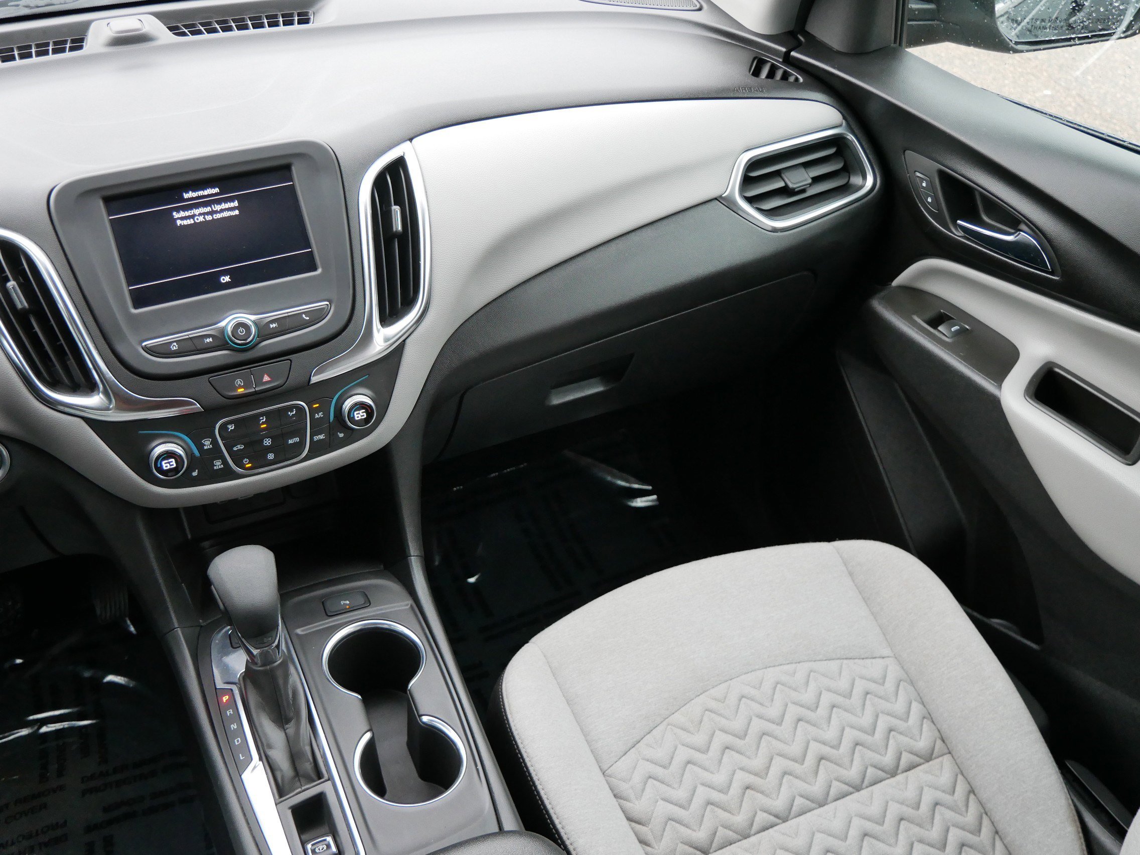 2024 Chevrolet Equinox LT photo 10