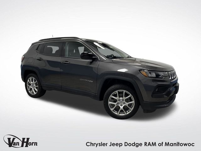 2022 Jeep Compass Latitude Lux