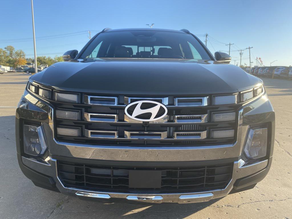 2025 Hyundai Santa Cruz Limited photo 2