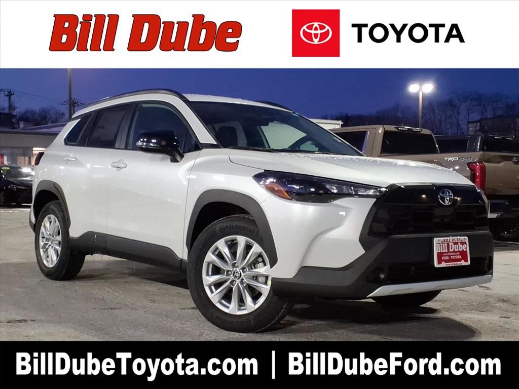 2026 Toyota Corolla Cross LE's photo