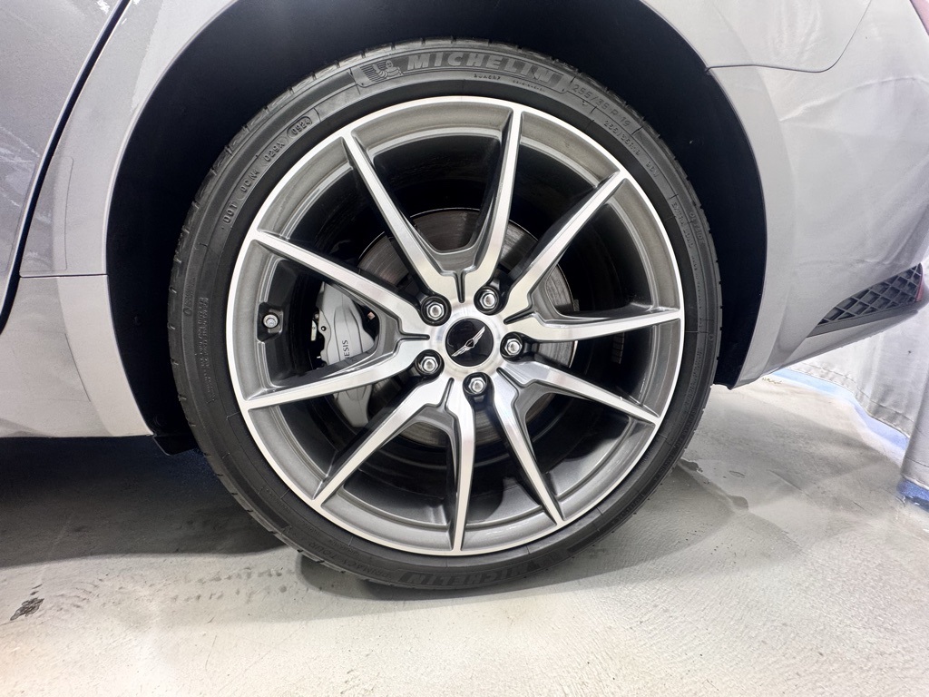 2025 Genesis G70 2.5T photo 12