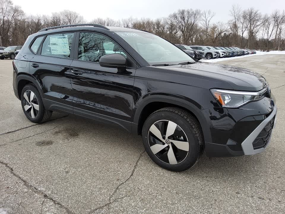 2026 Volkswagen Taos S's photo