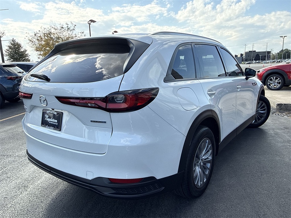 2024 Mazda CX-90 Preferred photo 2