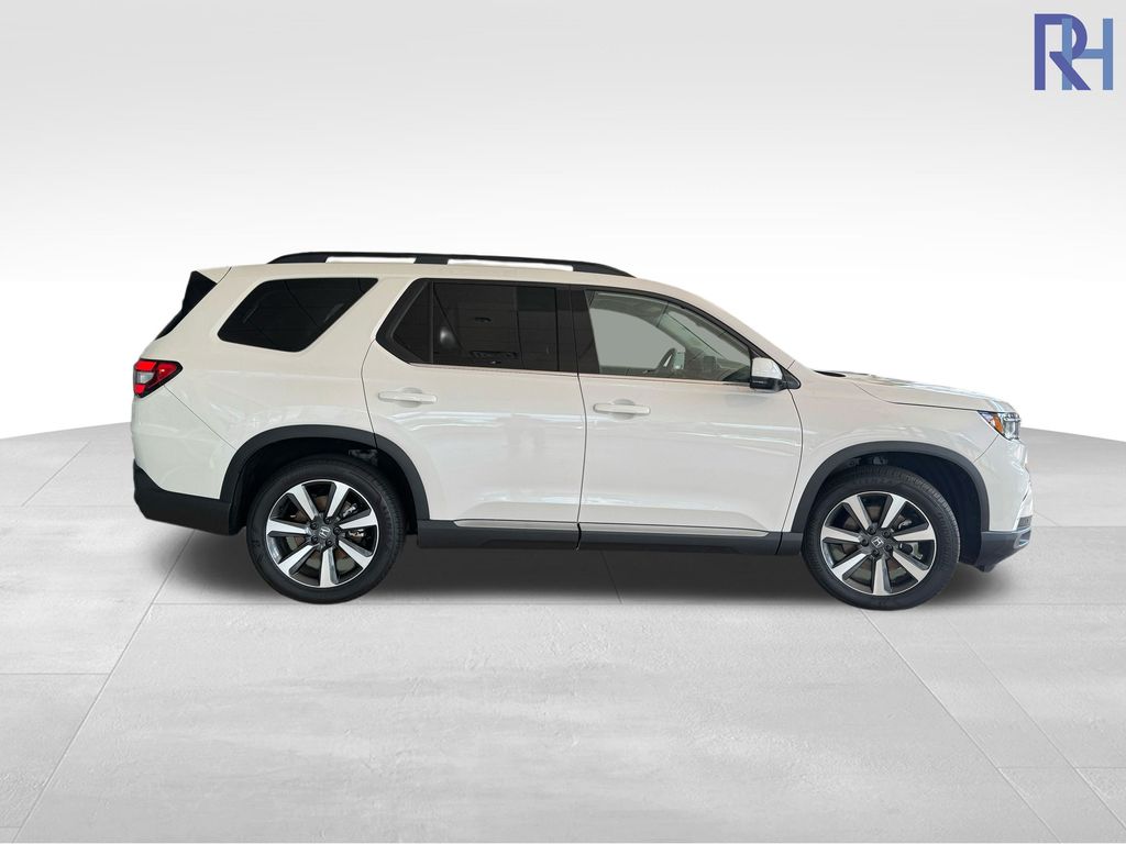 Certified 2025 Honda Pilot Touring with VIN 5FNYG1H71SB097266 for sale in Coon Rapids, Minnesota
