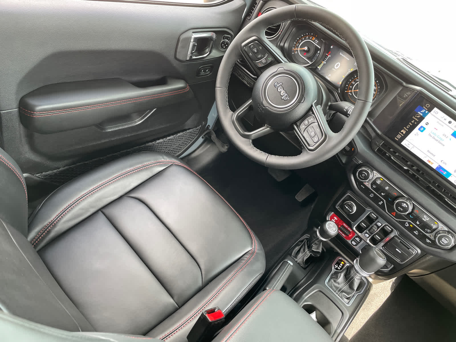 2025 Jeep Gladiator Rubicon photo 15