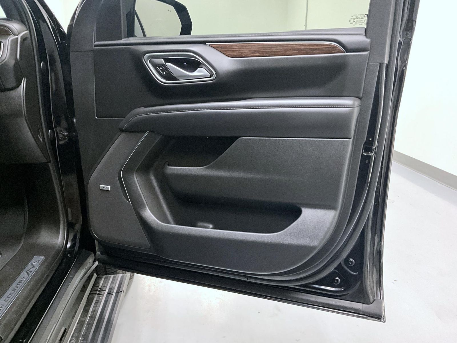 2022 Chevrolet Tahoe High Country photo 15