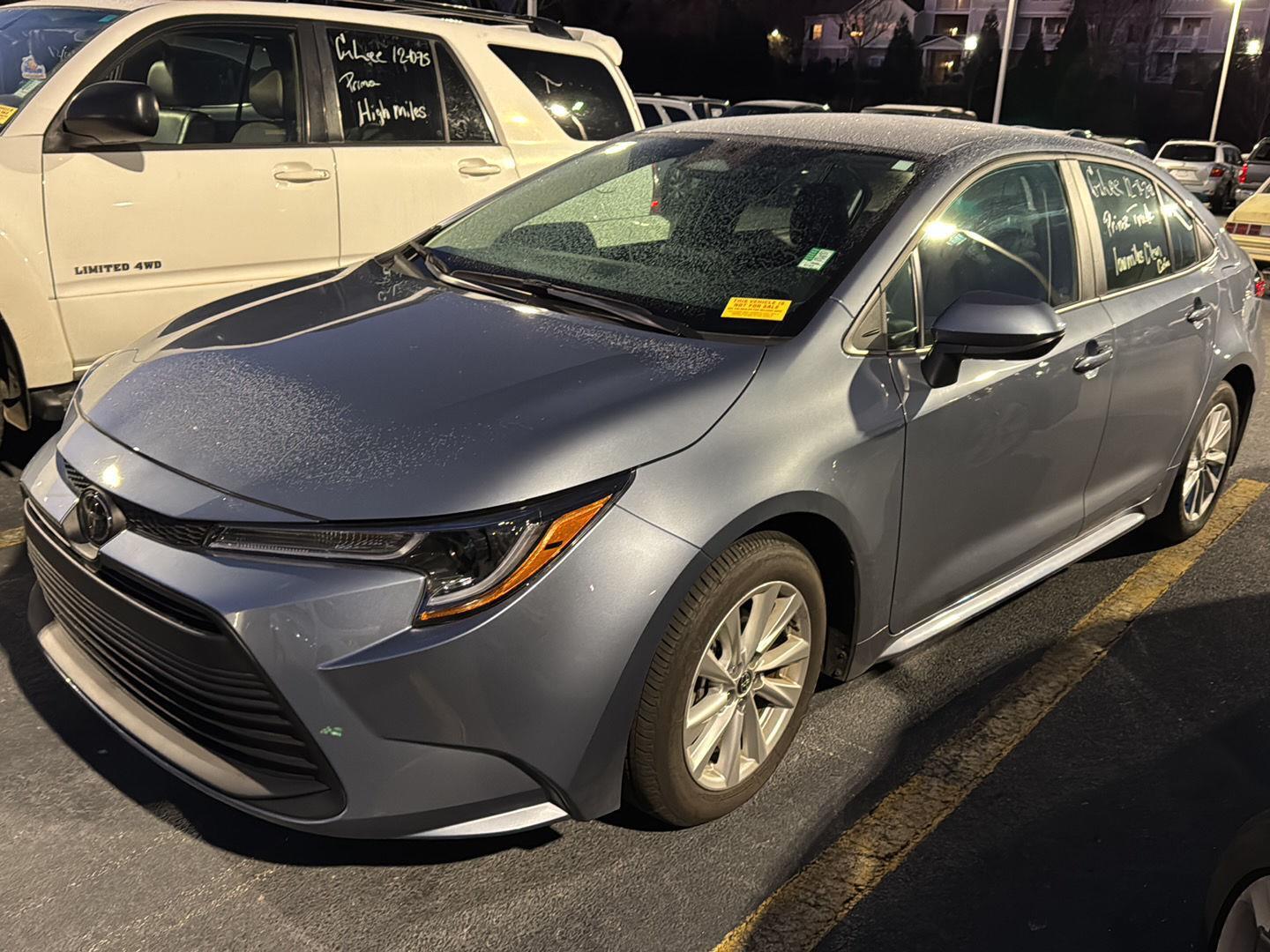 2024 Toyota Corolla LE's photo