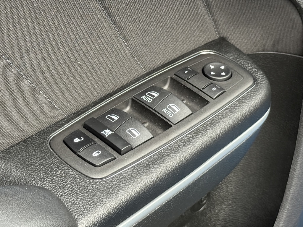 2023 Dodge Charger SXT photo 14