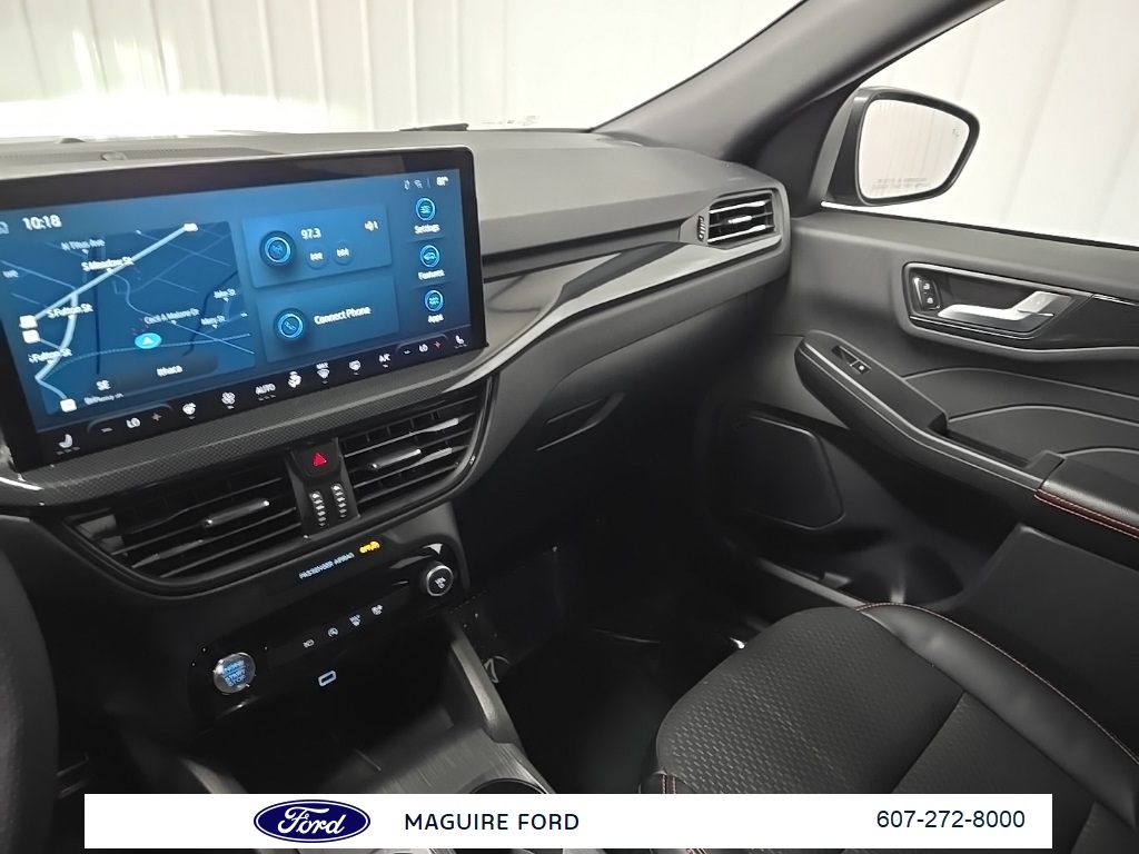 2023 Ford Escape ST-Line Select photo 25
