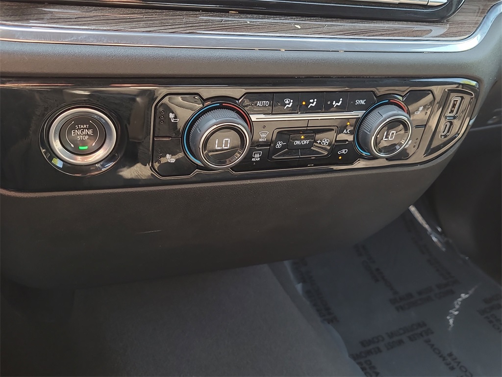 2024 Chevrolet Silverado 1500 LT photo 25