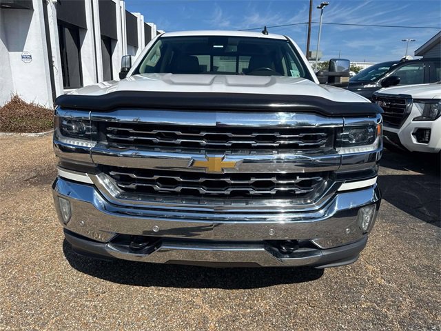 2018 Chevrolet Silverado 1500 LTZ photo 2