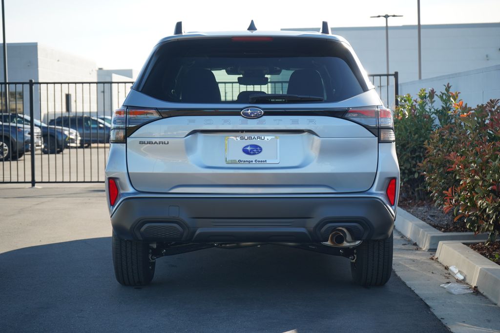 2026 Subaru Forester Premium photo 3