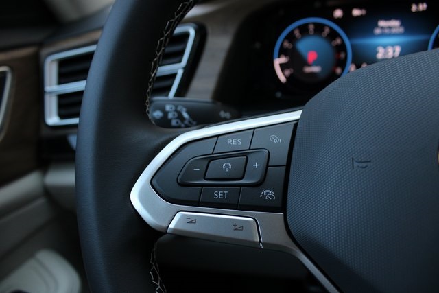 2026 Volkswagen Atlas SE Technology photo 10