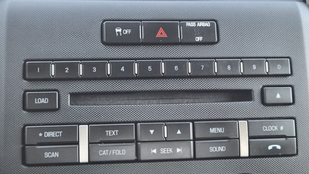 2012 Ford F-150 XLT photo 22