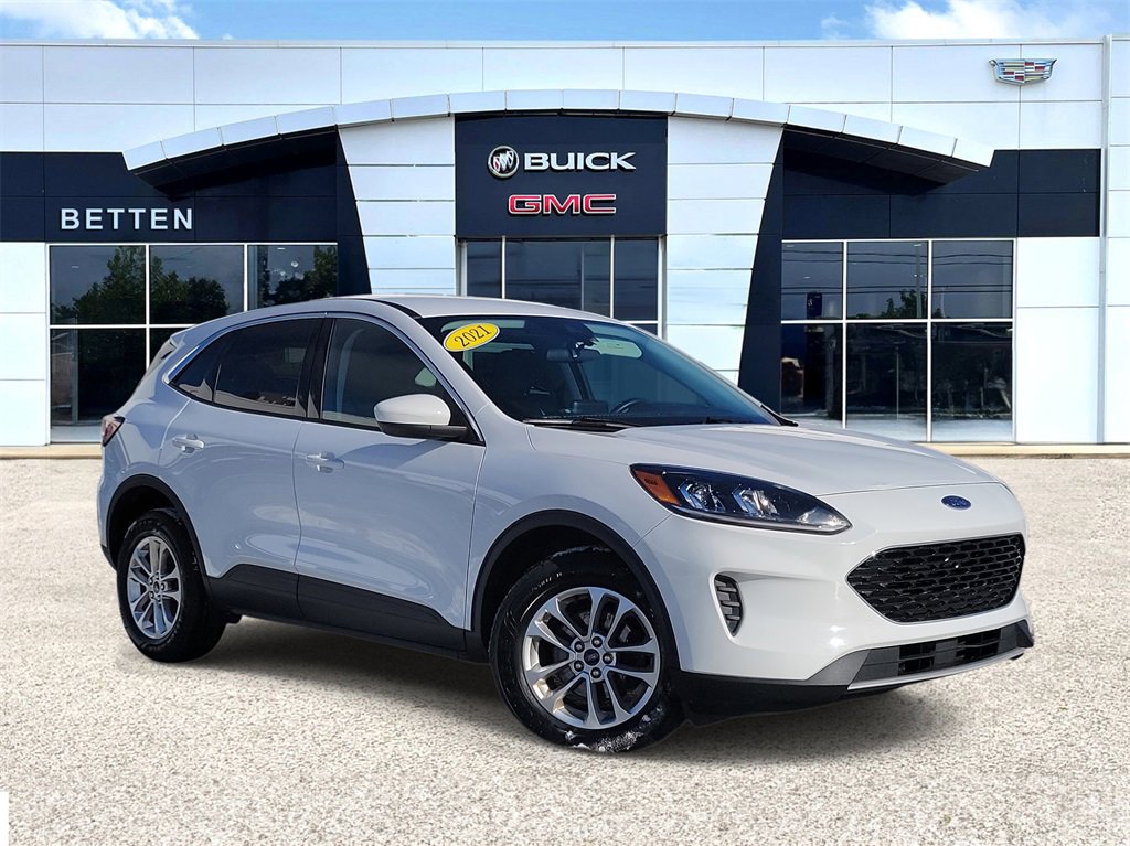 2021 Ford Escape SE's photo