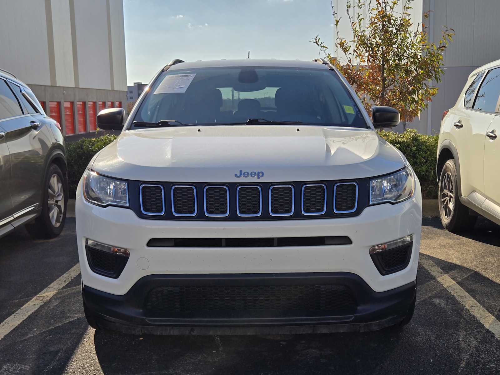 2018 Jeep Compass Sport photo 2