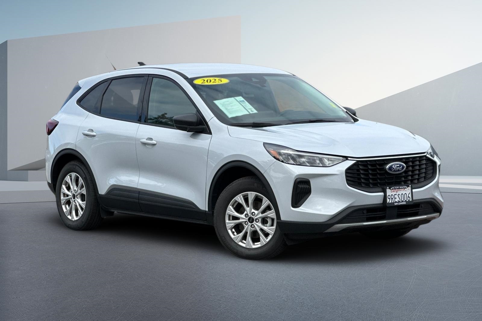 2025 Ford Escape Active photo 2