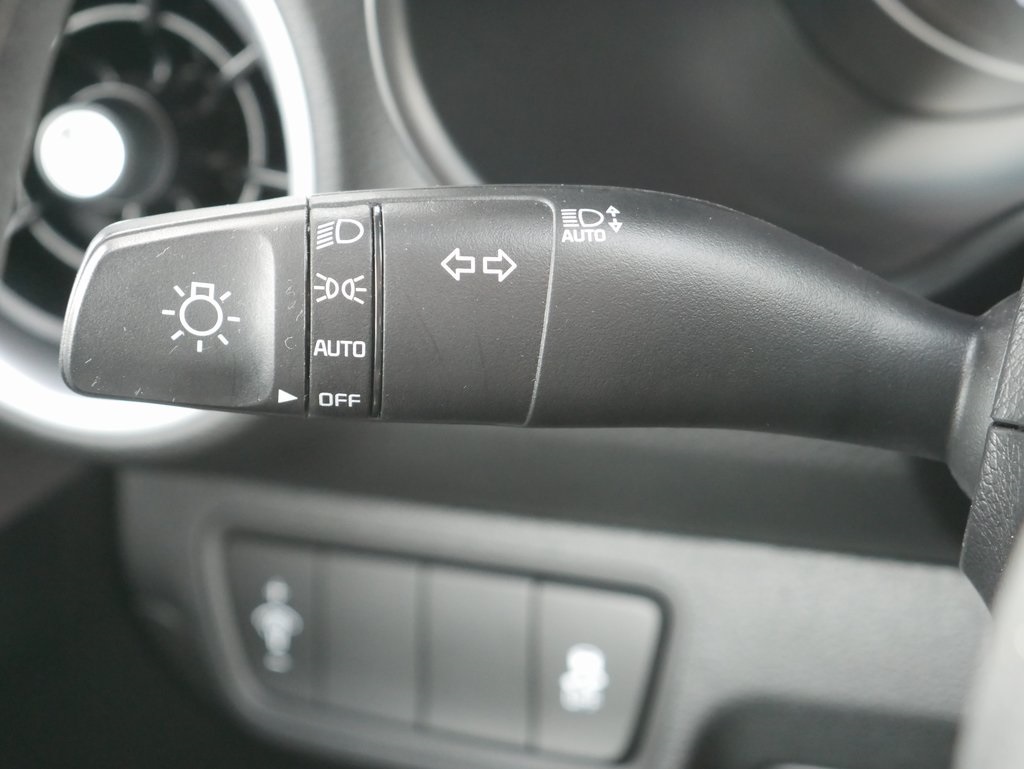 2024 Kia Forte LXS photo 22