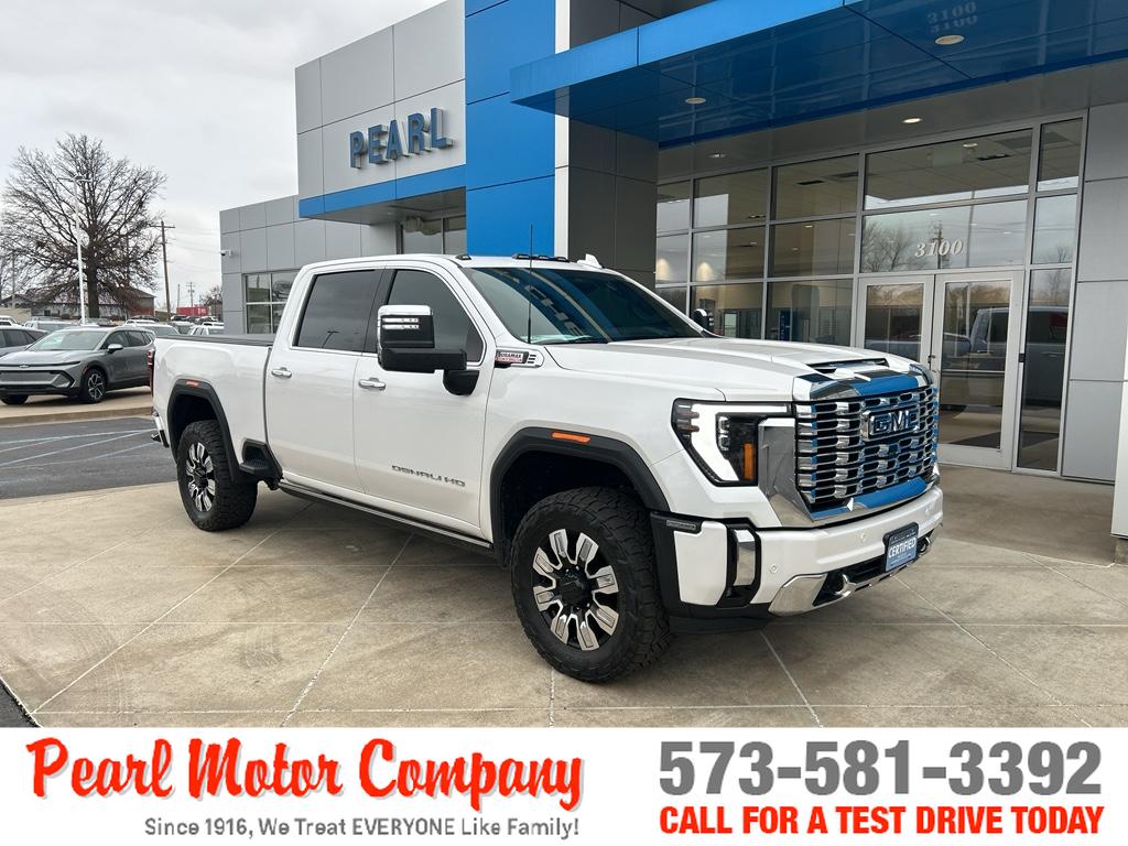 2024 GMC Sierra 2500HD Denali's photo