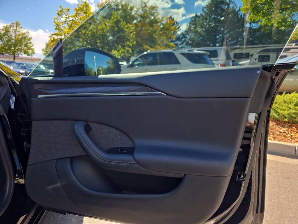 2022 Tesla Model S photo 20