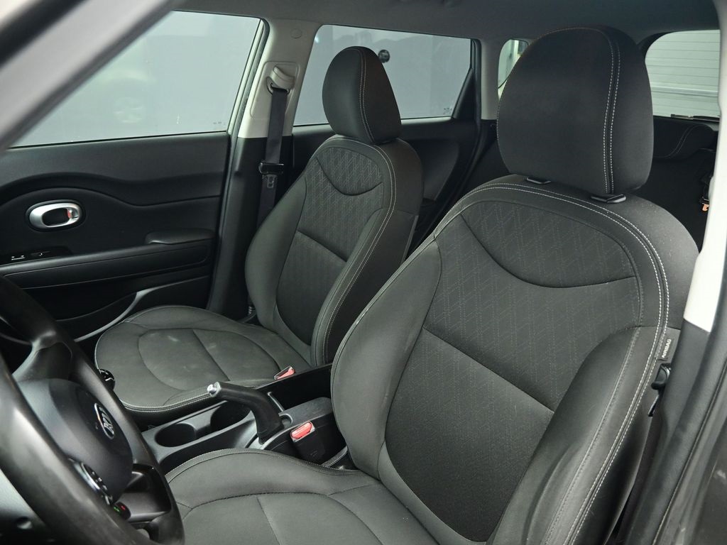 2015 Kia Soul Base photo 18