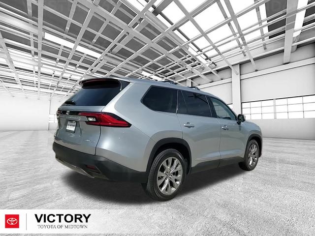 2024 Toyota Grand Highlander Limited AWD photo 3